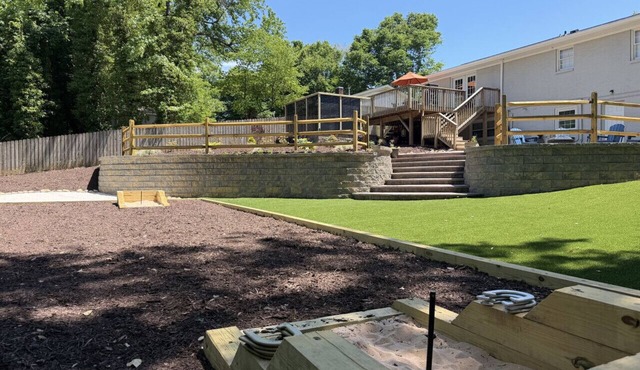 Horseshoes, Fire Pit, HOT TUB, Xbox Series S, Grill Outside