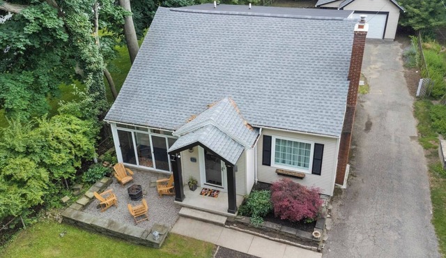 Irondequoit | Walk to Lake Ontario | Fire Pit
