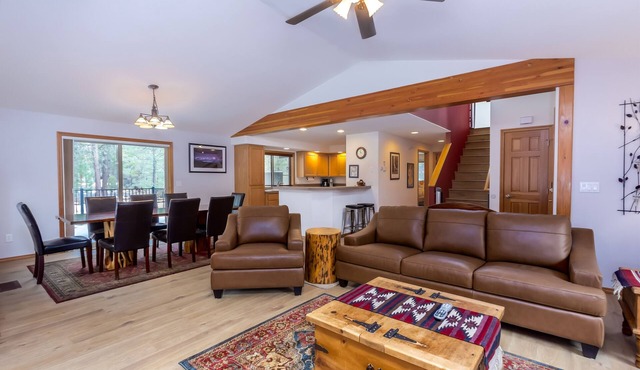 JUNI18 - Fabulous Home, A/C, on the Bike Path, Hot Tub