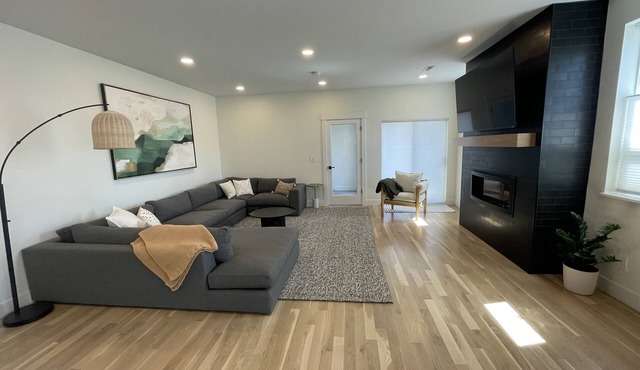 KING Beds - Stylish 4BR near Stadium & Sloans Lake w/Rooftop!