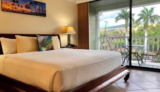 Lahaina Studio: Beachfront, Mountain View, Hot Tub