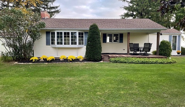 Lakefront 3BR/2BA Cottage on 2.6-acre Private Lot w/Direct Lake Access