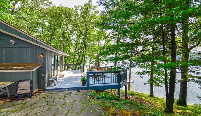 Lakefront Gem Near Deep Creek State Park