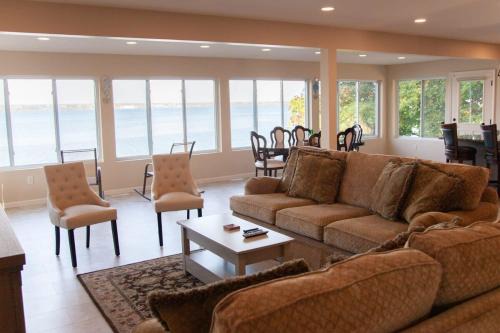 Lakeside Landing Dock Fire Pit and Boat Rental