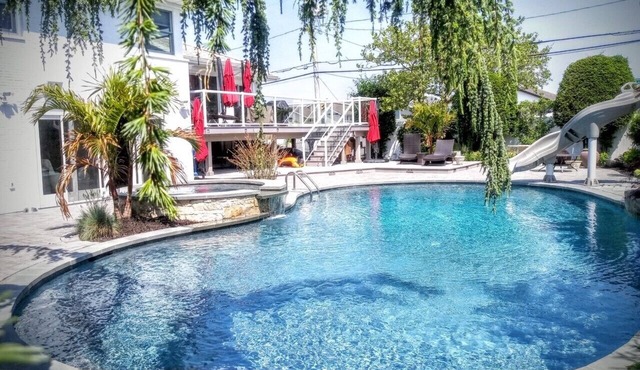 Leamington Oasis