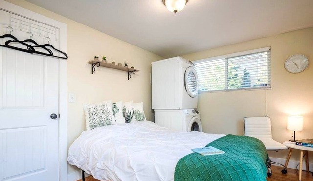 Loftium | Fabulous Suite In a Great Location!
