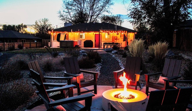Luxury 6BR Arvada Oasis: Hot Tub & Fire Pit/15 Mins to Denver/Red Rocks