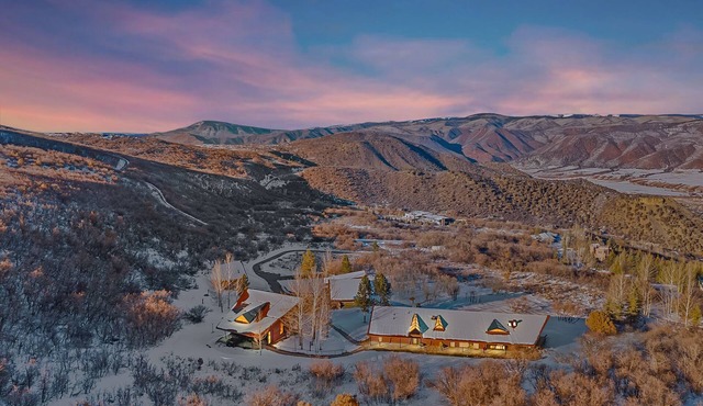 Luxury Experience at Mountaintop Compound - 35 Acres With Panoramic Views
