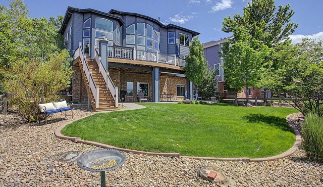 Luxury Mountain View Retreat in Castle Pines