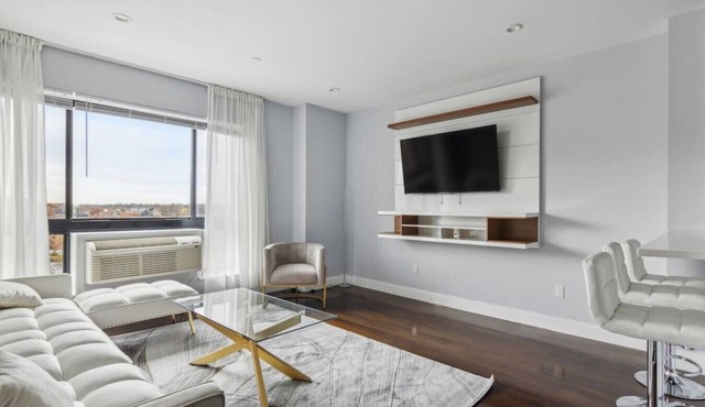 Luxury Penthouse Suite NYC! Parking+Gym+GameRoom!