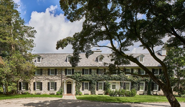 Main Line Luxury Manor House perfect for World Cup Soccer Fans