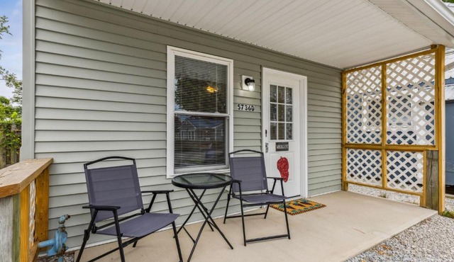 Merlot Cottage - GOTL Strip - Lover's Retreat