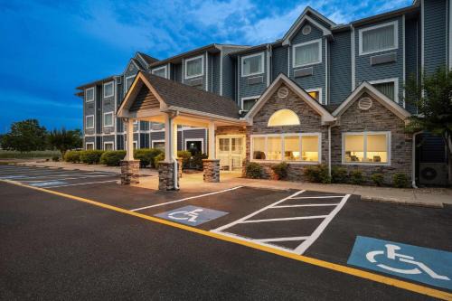 Microtel Inn and Suites - Salisbury