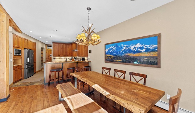 Mins from Resort Shuttle is this Townhome w/Beautiful Views from Private Deck