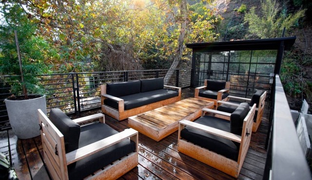 Modern Architectural X-house