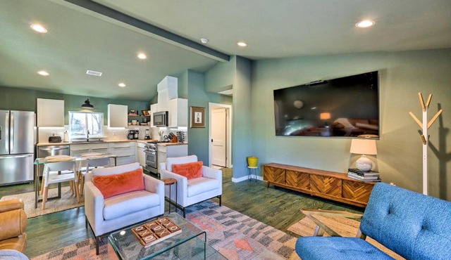 Modern Bentonville Home: Mountain Biker's Paradise