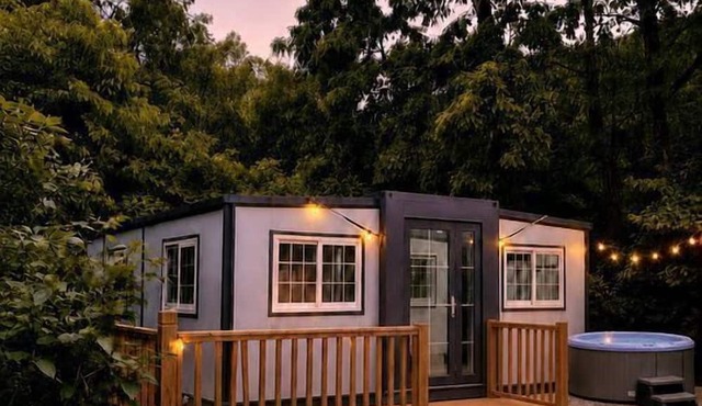 Modern Foldable Container Home with Mountain Views near Pipestem Resort, West Virginia