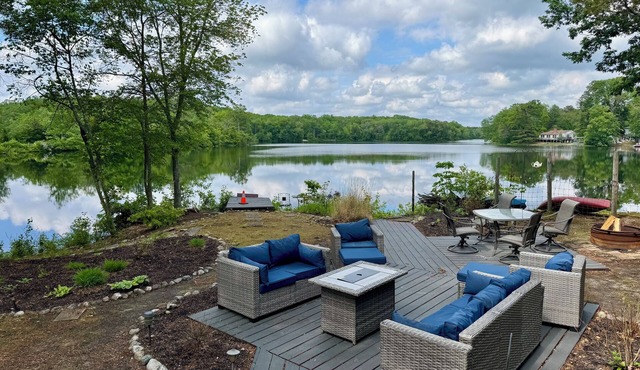 Modern Lakefront Getaway on NJ Shore