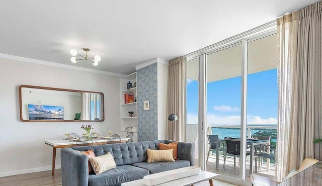 Modern Suite | Bayfront Pool + Rooftop Gym