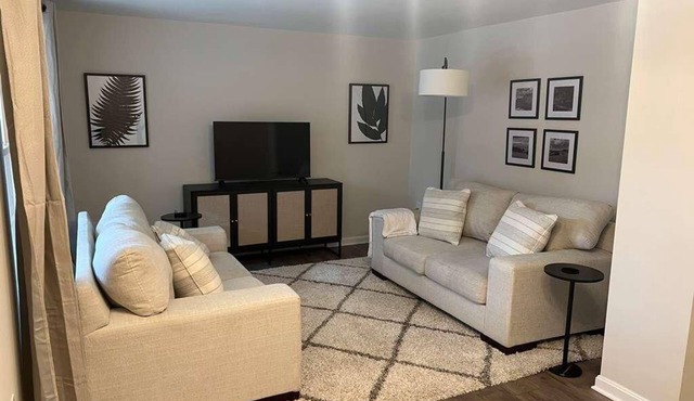 Move-In Ready, Fully Furnished 3BR/2.5BA, Minutes from DC & Top Hospitals
