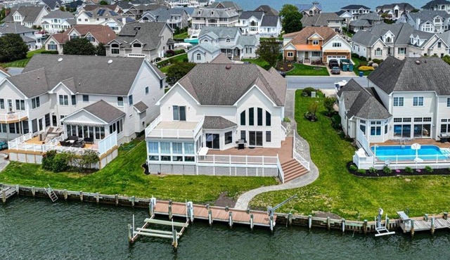 Ocean City MD waterfront rental with skyline views, canal access, bring your boat or jet ski!
