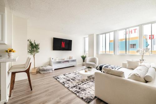 Ocean View Pacific Breeze
