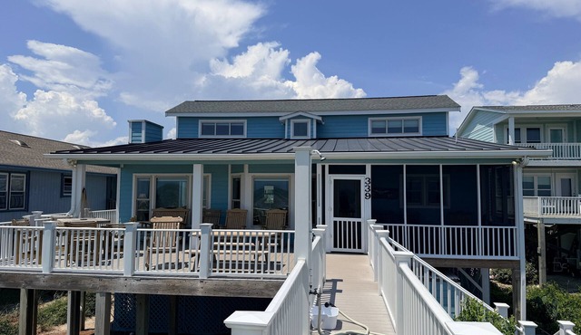 Oceanfront 4-bedroom home at Holden Beach, perfect for fun and relaxation.