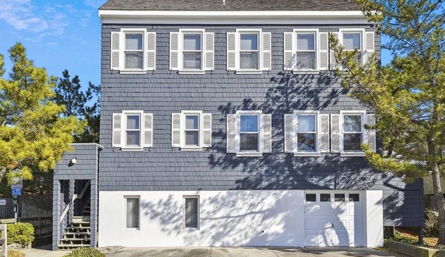 Oceanfront 5BR Home w/Pool | Balcony + Porch View