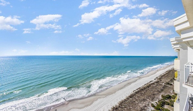 Oceanfront Penthouse, Sleeps 4
