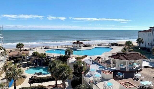 Oceanfront & Villa View w/Pools and Hot Tubs!
