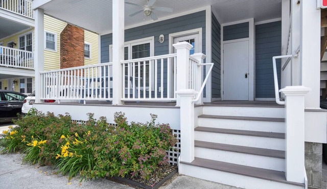 Oceanside 3 Bedroom Condo in the Heart of it all
