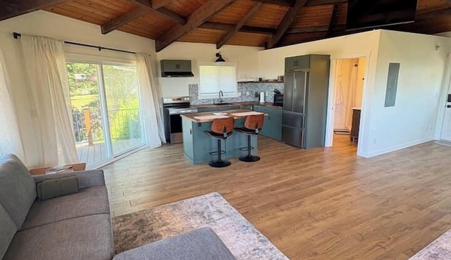 Oceanview Studio Retreat w/Private Beach Access in Smith River