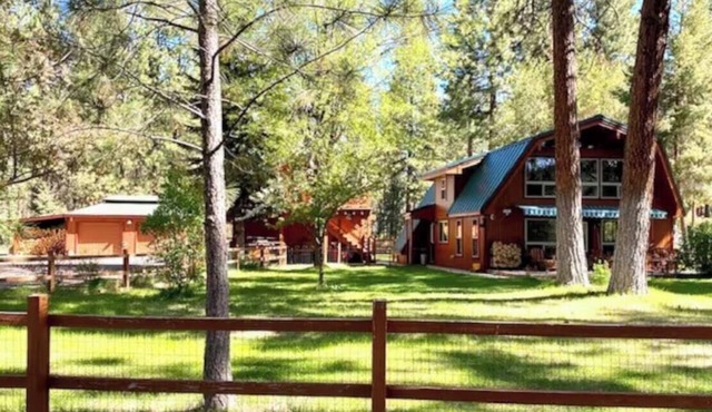 Peaceful studio with AC in charming Chiloquin perfect for getaway