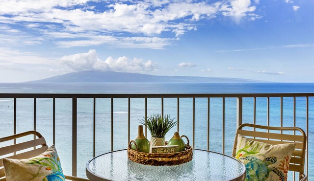 Penthouse oceanfront great for whale watching