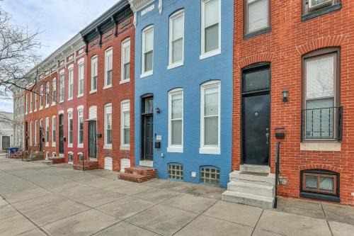Pet-Friendly 3BR Rowhouse: Walk to Patterson Park!