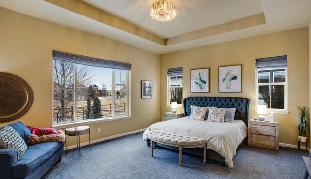 Prime Location EV Outlet Pets Ok - Sleeps 14