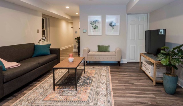 Private garden apartment in historic Upper Fells Point