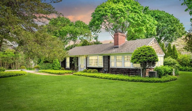Quaint Water Mill Cottage