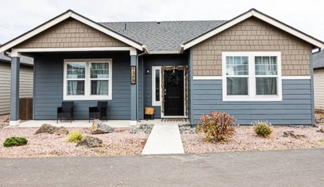 Quiet Relaxing 2bd 2ba Retreat, Dog Friendly