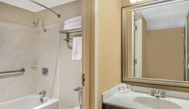 Ramada Hotel & Conference Center by Wyndham Paintsville