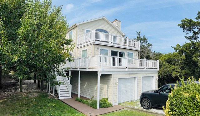 RARE Beachfront AND Wildlife Reserve Home in Broadkill Beach!