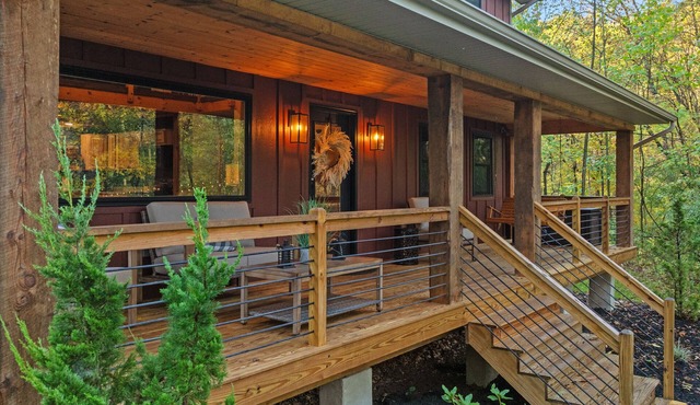 🕶️RELAX Here🪴WOW it’s STUNNING🌺PREMIER HOST🌟5 STAR Cabin🪵Close to TOWN🌙Hot Tub