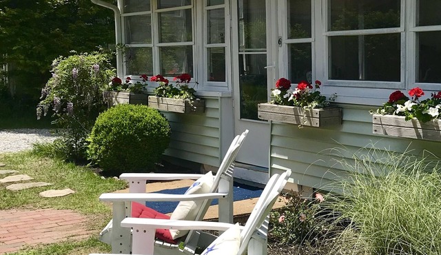 RELAXATION! Inviting, Cozy NE Cottage, 2 min walk to 🏖️, Midcoast NYC, Boston.