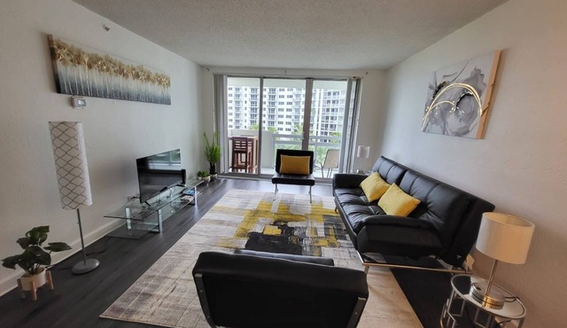 Resort-Style Living in the Heart of South Beach