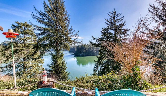 Riverfront Home with Beautiful Water Views, Patio & Fireplace