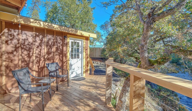 Riverfront Relaxation: Secluded Jacksonville Home