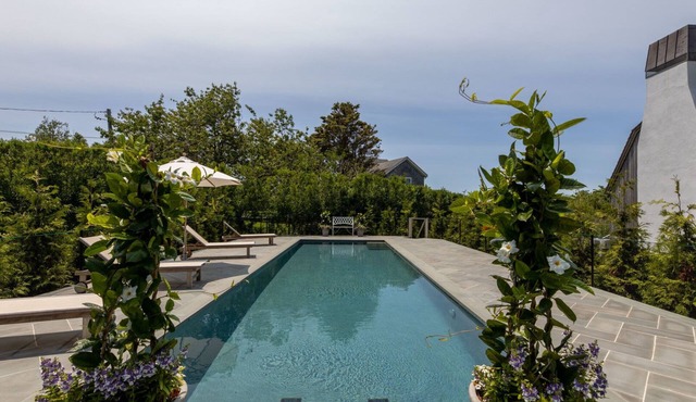 Rustic elegance in this modern farmhouse with private pool, fantastic.