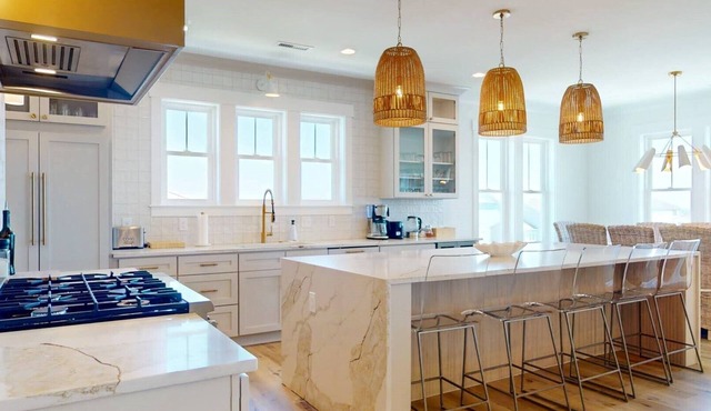 Salt House - Luxury Vacation Home with Private Pool, Elevator, & Much More!