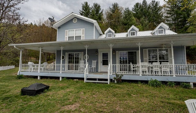 Secluded Lakefront Cabin with Private Dock on Lake Nantahala, Topton, North Carolina