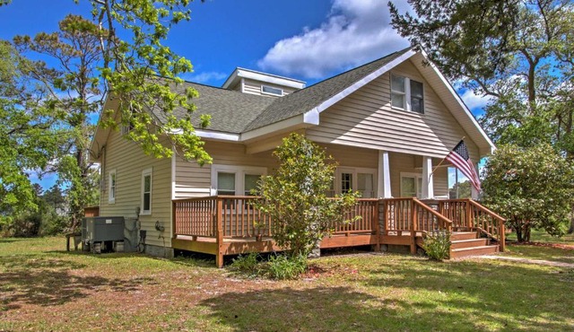 Secluded & Quiet Coastal Home: 1 Mile to Boat Ramp